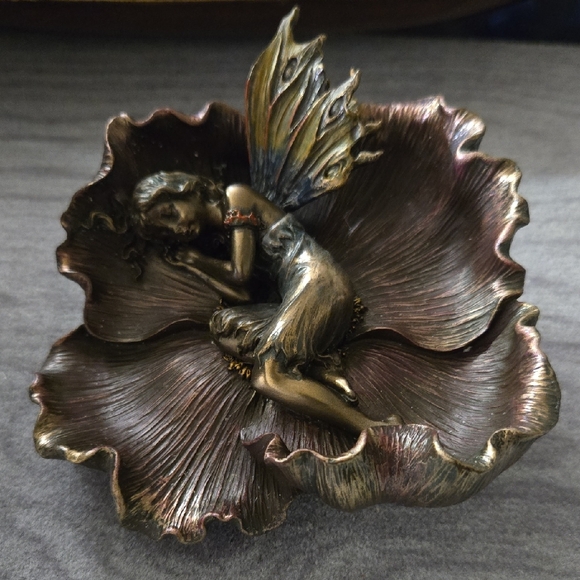 Bronze Fairy Flower On Flower - Picture 1 of 12
